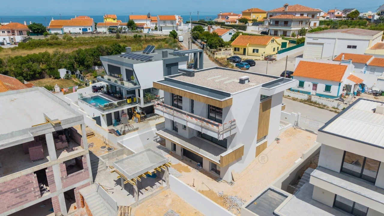Moradia T4 para Venda em Ericeira Foto 59