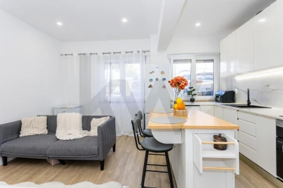 Apartamento T1 para Venda em Ajuda