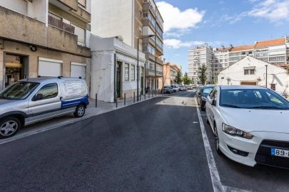 Apartamento T1 para Venda em Ajuda