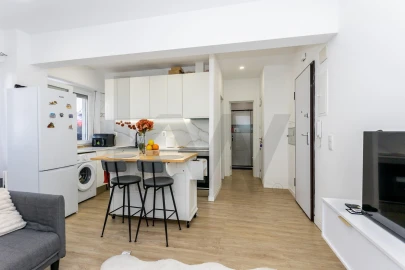 Apartamento T1 para Venda em Ajuda