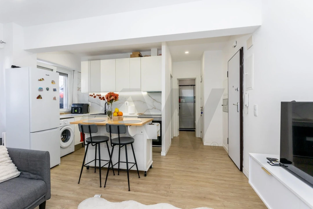 Apartamento T1 para Venda em Ajuda Foto 9