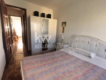 Apartamento T2 para Venda em Benfica