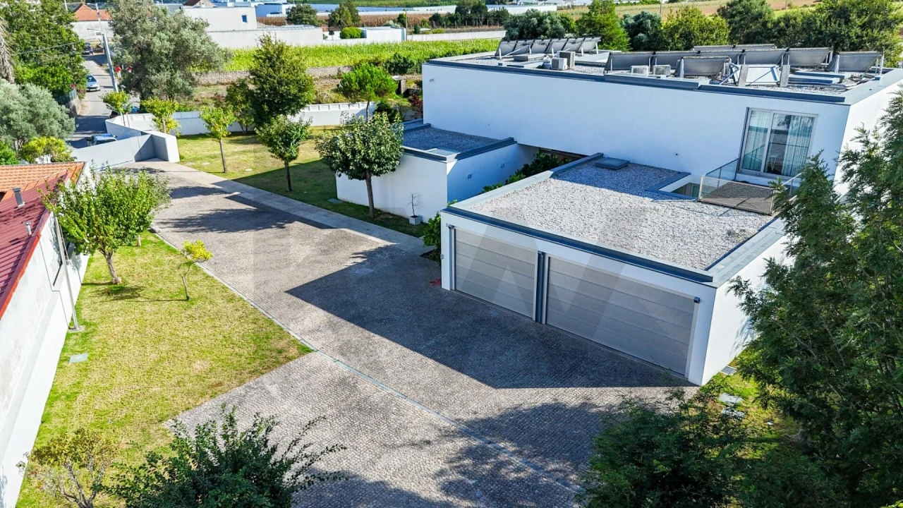 Moradia T5 para Venda em Requeixo, Nossa Senhora de Fátima e Nariz Foto 53