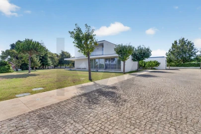 Moradia T5 para Venda em Requeixo, Nossa Senhora de Fátima e Nariz