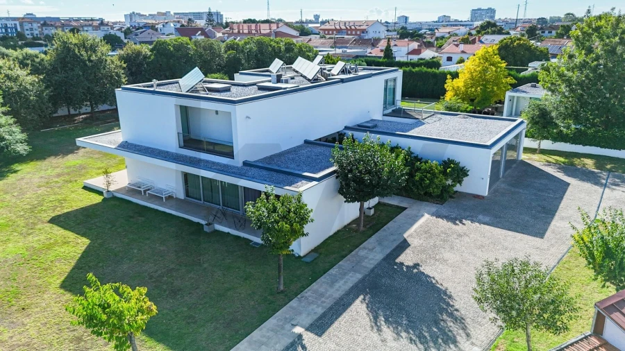 Moradia T5 para Venda em Requeixo, Nossa Senhora de Fátima e Nariz Foto 54