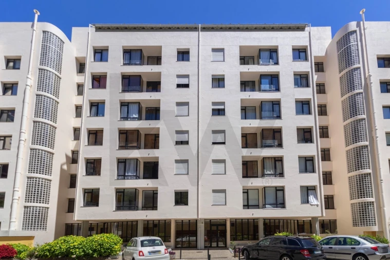 Apartamento T2 para Venda em Massamá e Monte Abraão Foto 18