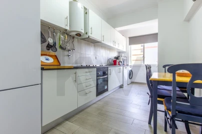 Apartamento T2 para Venda em Corroios