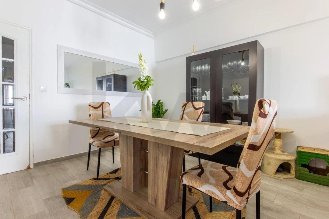 Apartamento T2 para Venda em Corroios Foto 5