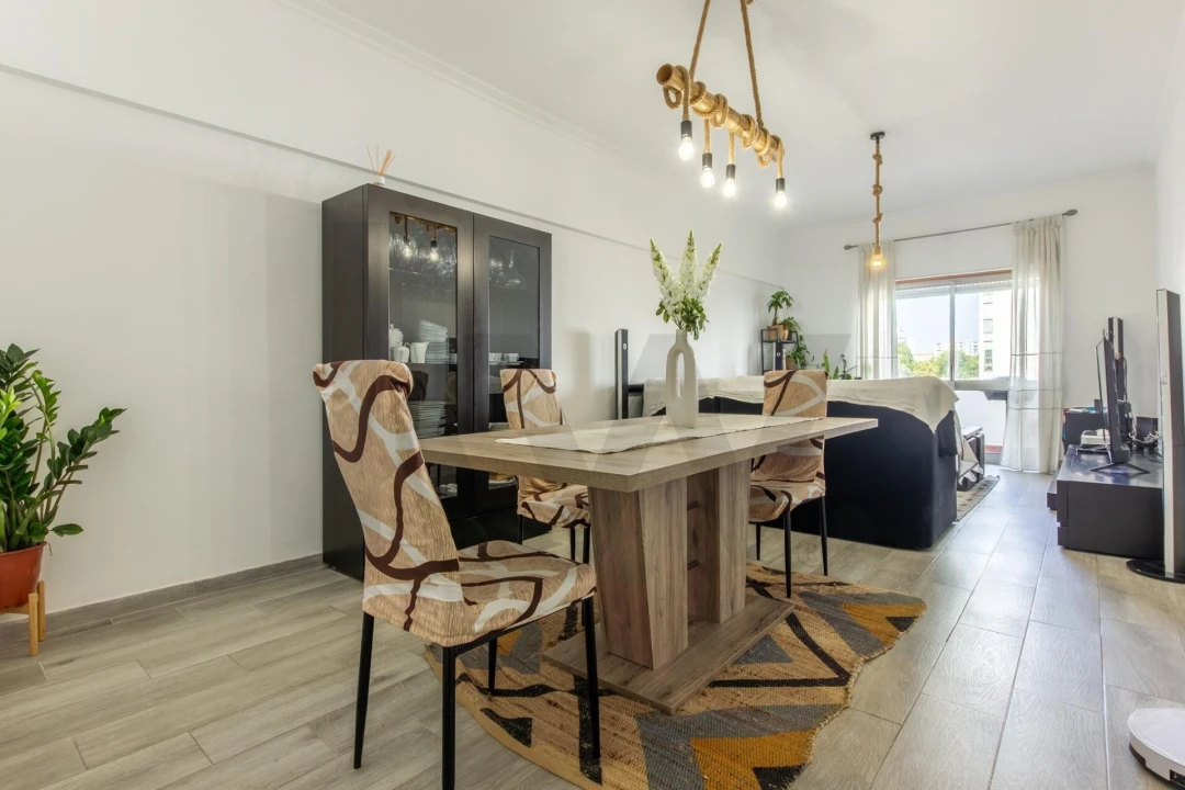 Apartamento T2 para Venda em Corroios Foto 1