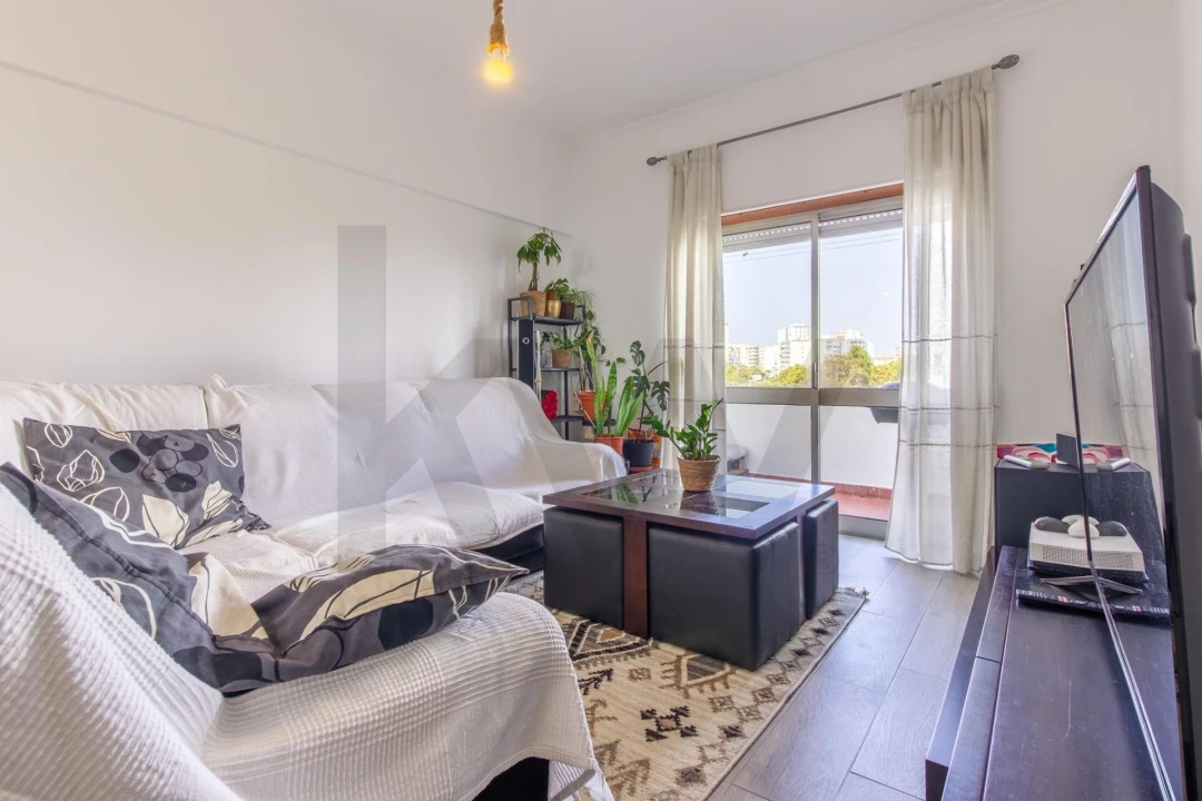Apartamento T2 para Venda em Corroios Foto 7