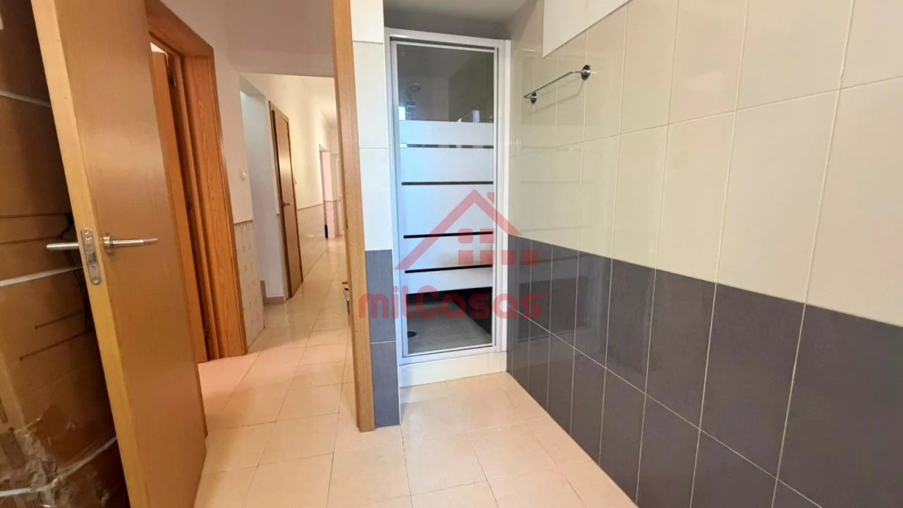 Moradia T2 para Venda em Cadaval e Pêro Moniz Foto 10