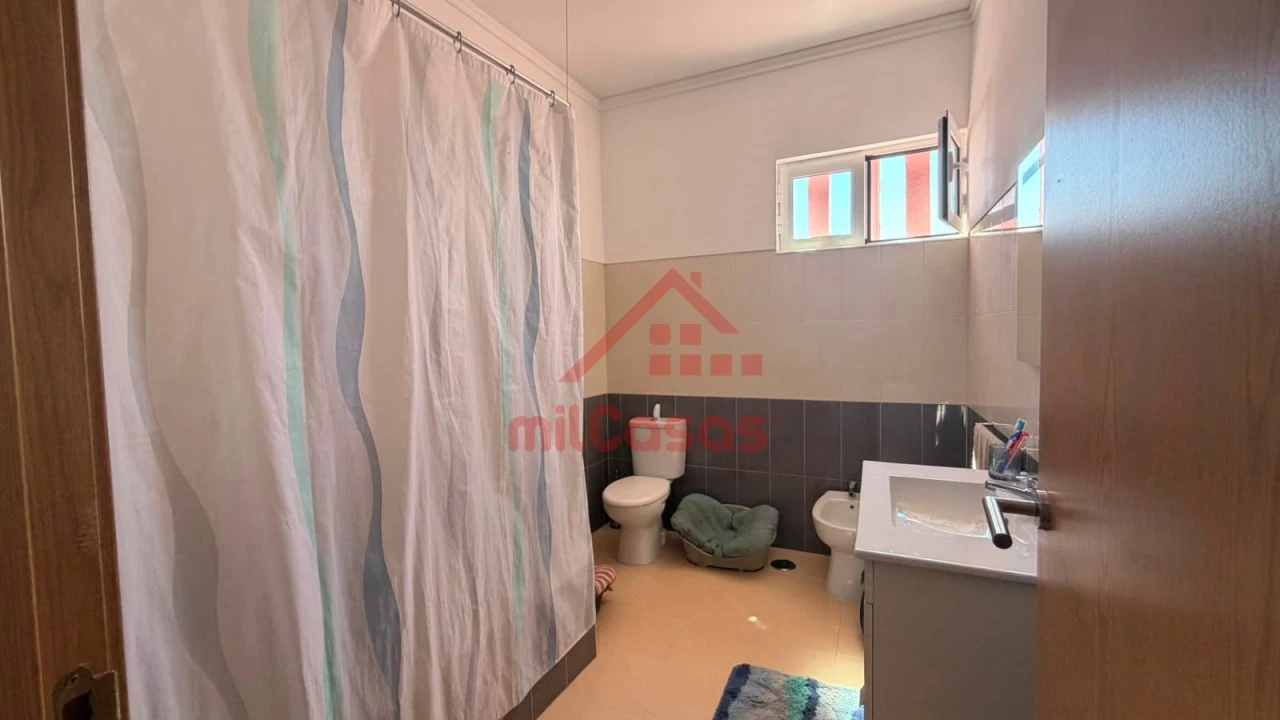 Moradia T2 para Venda em Cadaval e Pêro Moniz Foto 17