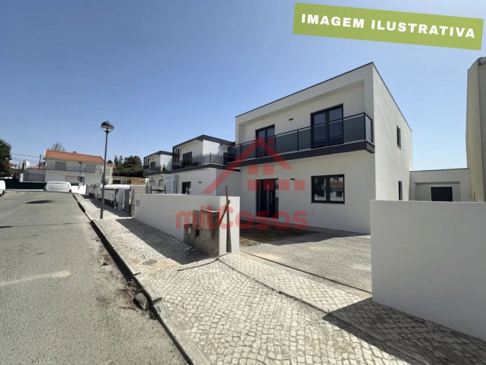 Moradia T4 para Venda em Ventosa Foto 1