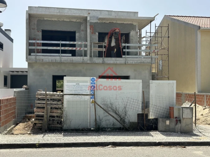 Moradia T4 para Venda em Ventosa Foto 3