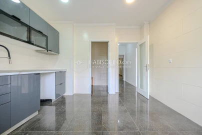 Apartamento T3 para Venda em Fânzeres e São Pedro da Cova