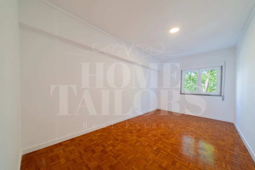 Apartamento T4 para Venda em São Domingos de Rana Foto 15