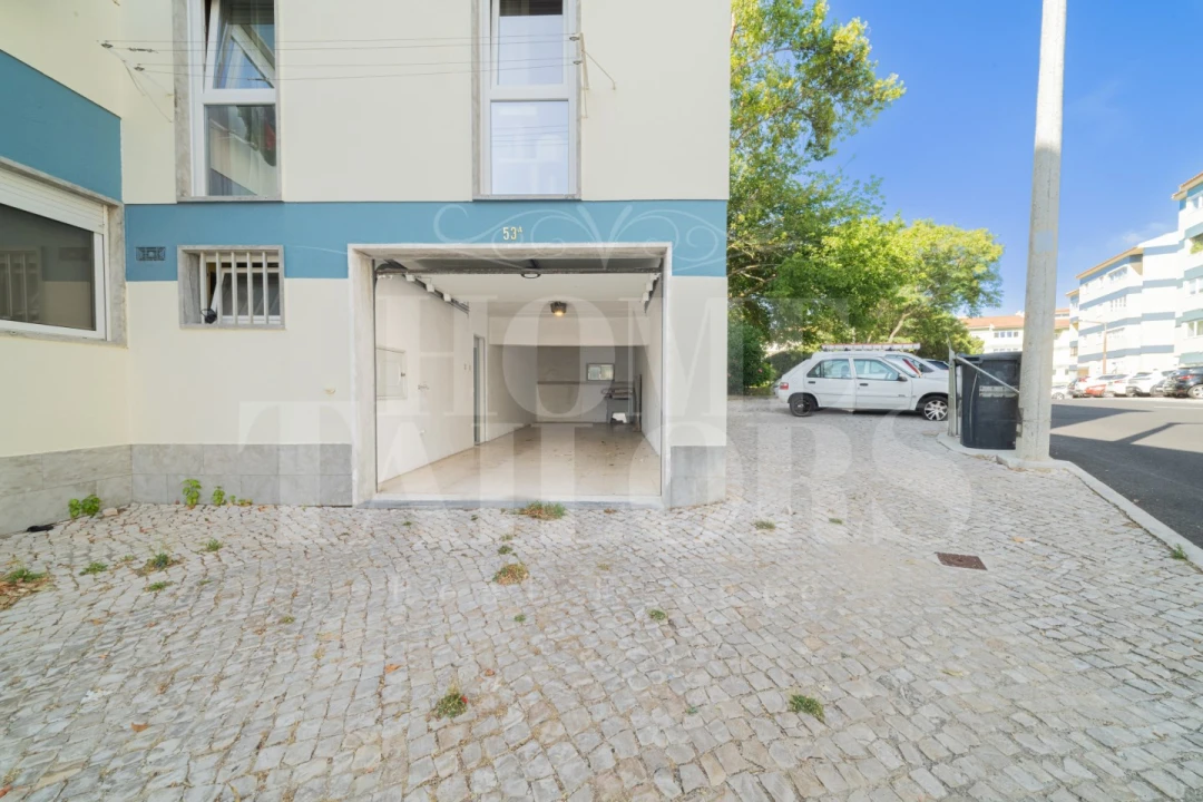 Apartamento T4 para Venda em São Domingos de Rana Foto 22