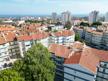 Apartamento T4 para Venda em São Domingos de Rana