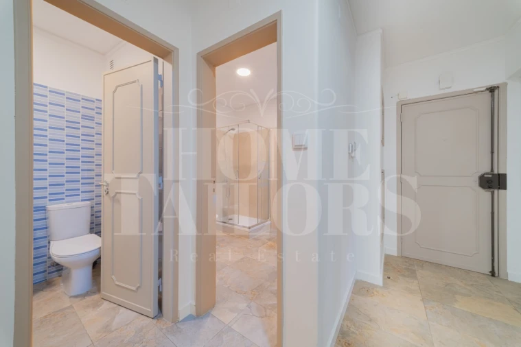 Apartamento T4 para Venda em São Domingos de Rana Foto 9