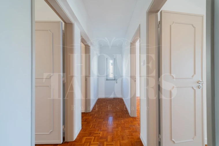 Apartamento T4 para Venda em São Domingos de Rana Foto 11