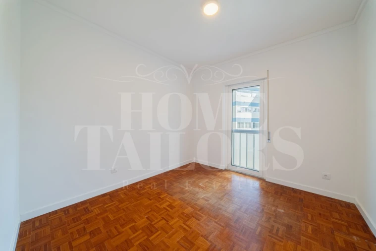 Apartamento T4 para Venda em São Domingos de Rana Foto 18