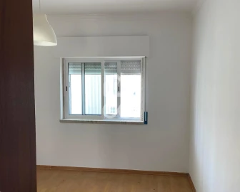 Apartamento T3 para Arrendamento em Amora