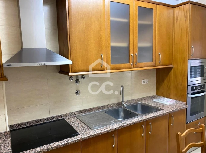 Apartamento T3 para Arrendamento em Amora Foto 6