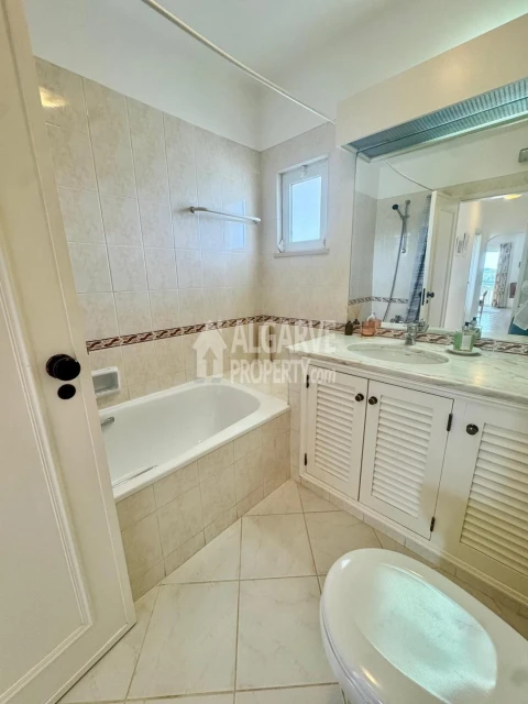 Apartamento T2 para Venda em Albufeira e Olhos de Água