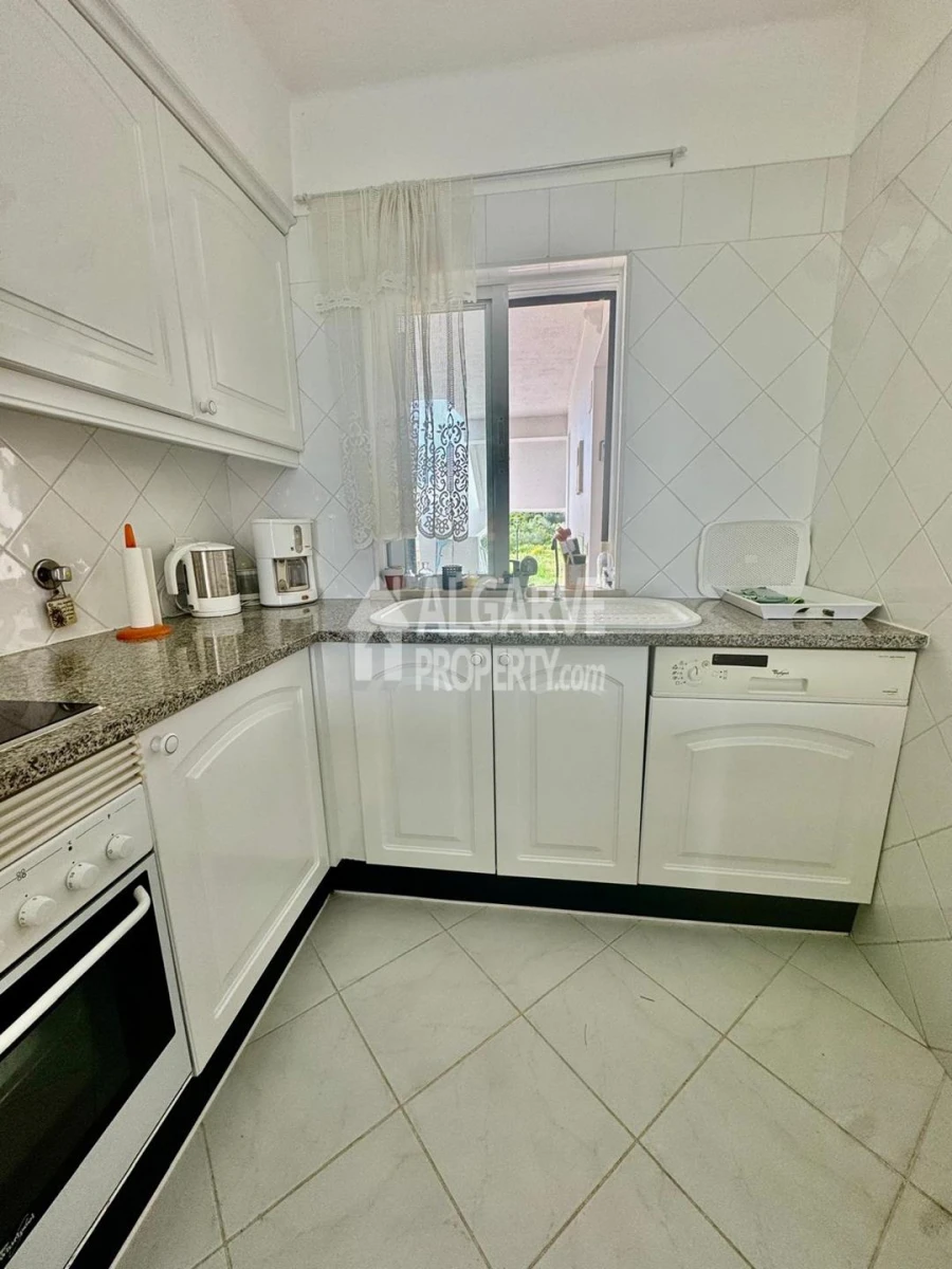 Apartamento T2 para Venda em Albufeira e Olhos de Água Foto 14