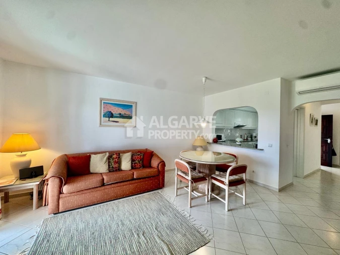 Apartamento T2 para Venda em Albufeira e Olhos de Água Foto 10