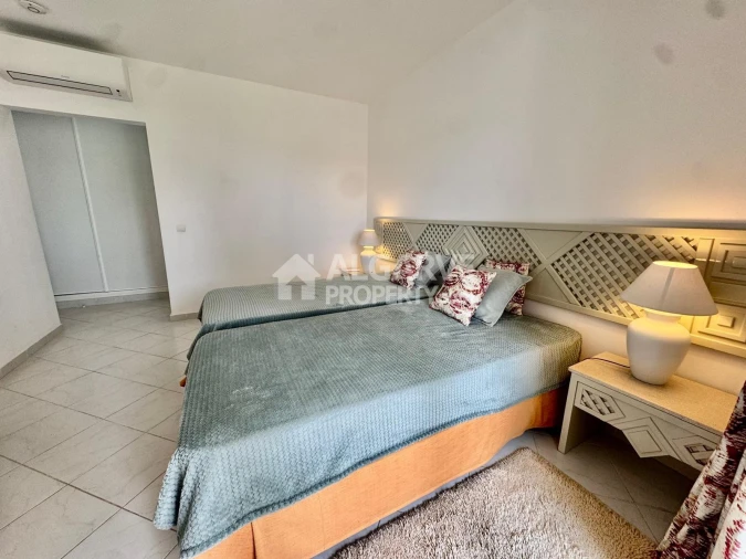 Apartamento T2 para Venda em Albufeira e Olhos de Água Foto 22
