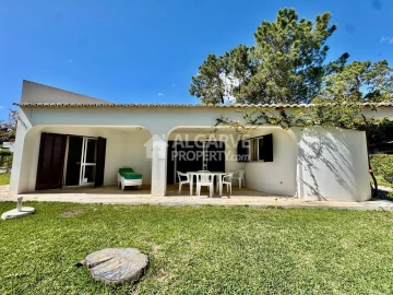 Moradia T3 para Venda em Albufeira e Olhos de Água