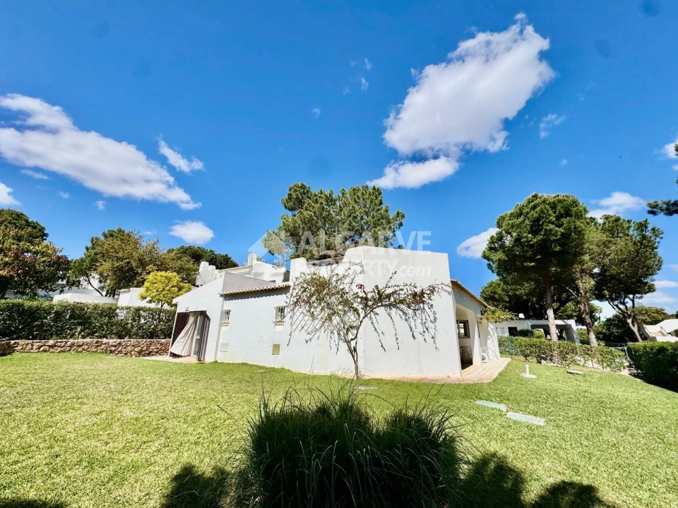 Moradia T3 para Venda em Albufeira e Olhos de Água Foto 40