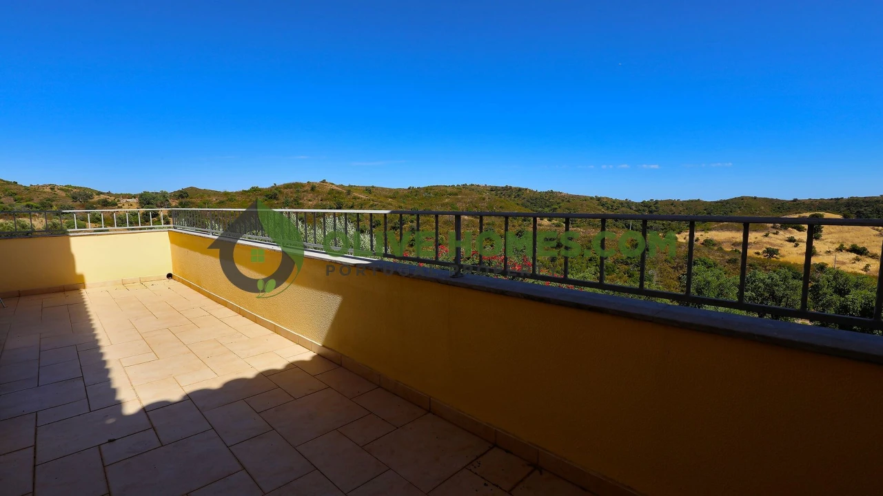 Moradia T4 para Venda em Santa Catarina da Fonte do Bispo Foto 41