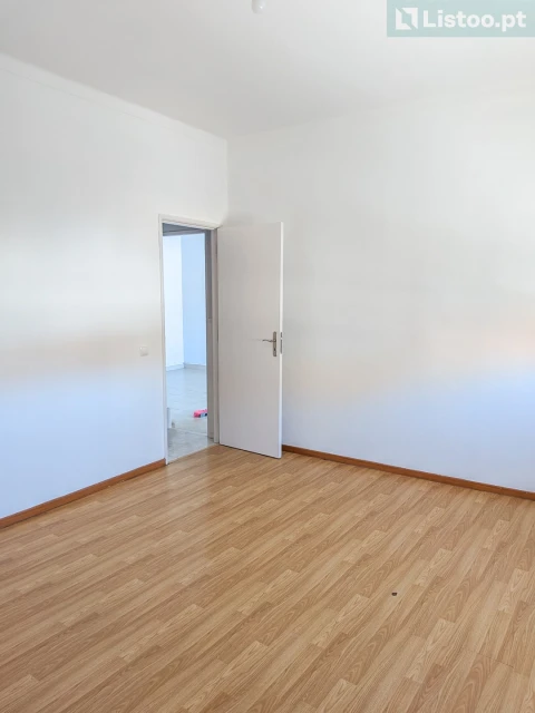 Apartamento T2 para Venda em Algés, Linda-A-Velha e Cruz Quebrada-Dafundo