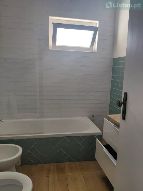Apartamento T2 para Venda em Algés, Linda-A-Velha e Cruz Quebrada-Dafundo