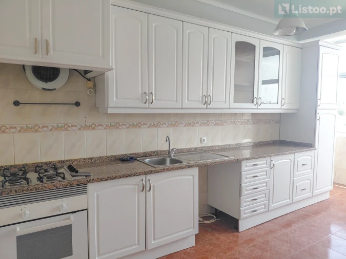 Apartamento T2 para Venda em Algés, Linda-A-Velha e Cruz Quebrada-Dafundo Foto 14