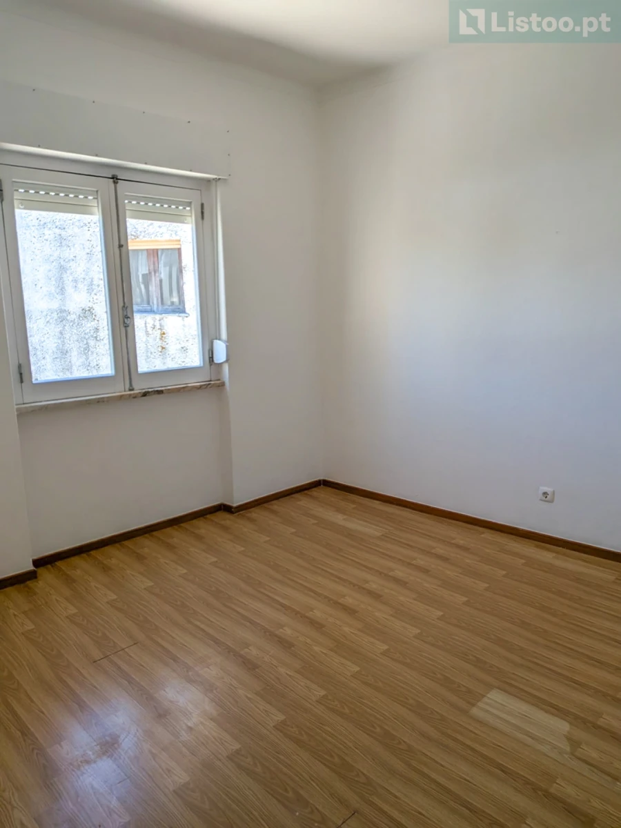 Apartamento T2 para Venda em Algés, Linda-A-Velha e Cruz Quebrada-Dafundo Foto 11