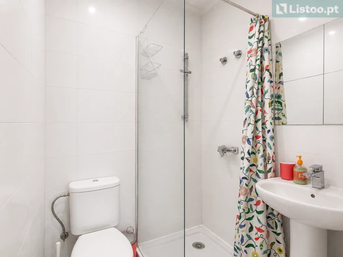 Apartamento T4 para Venda em Almada, Cova da Piedade, Pragal e Cacilhas Foto 26