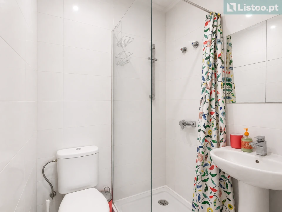 Apartamento T4 para Venda em Almada, Cova da Piedade, Pragal e Cacilhas Foto 26