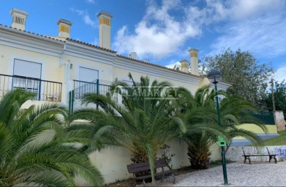 Moradia T4 para Venda em Faro (Sé e São Pedro)