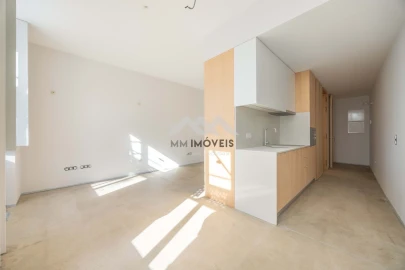 Apartamento T1 para Venda em Lordelo do Ouro e Massarelos