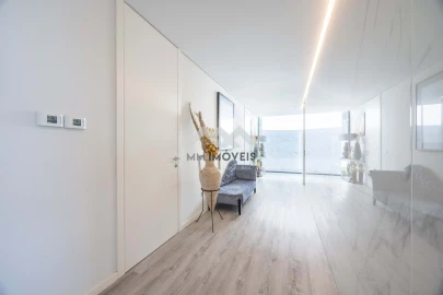 Moradia T5 para Venda em Bougado (São Martinho e Santiago)