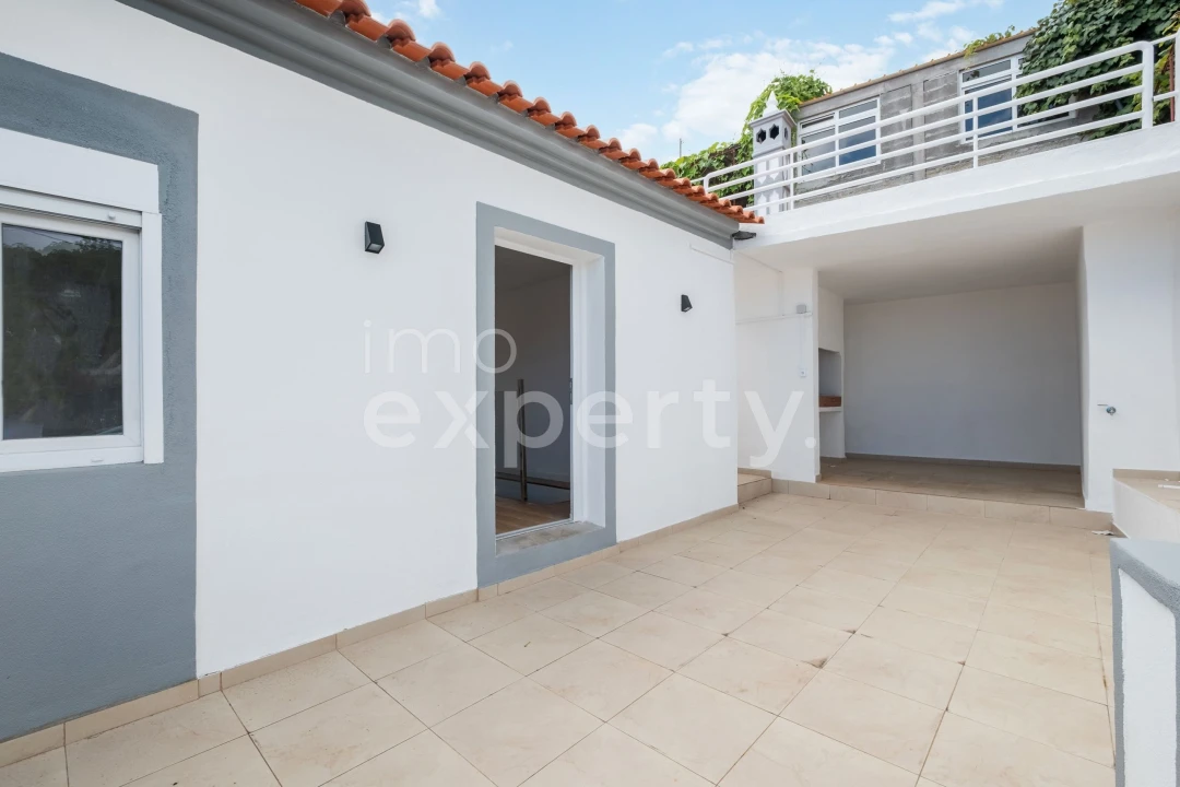 Moradia T2 para Venda em Canhas Foto 32