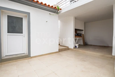 Moradia T2 para Venda em Canhas