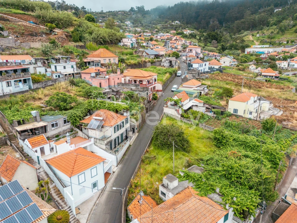 Moradia T2 para Venda em Canhas Foto 21