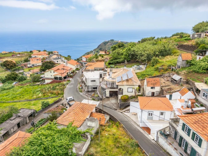 Moradia T2 para Venda em Canhas Foto 3