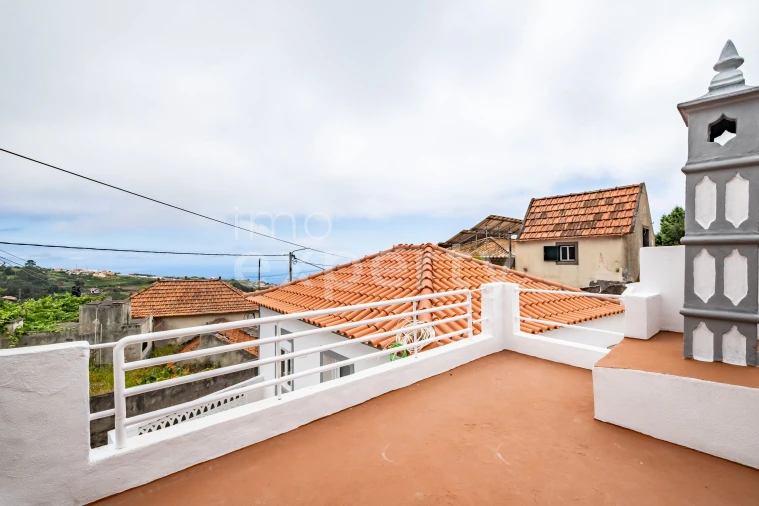 Moradia T2 para Venda em Canhas Foto 11
