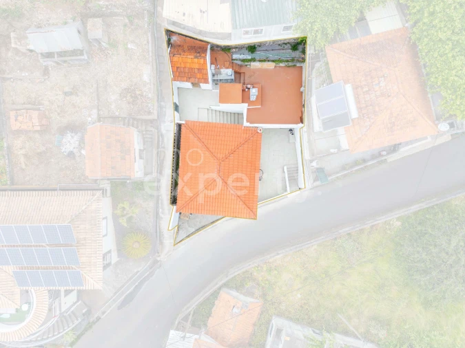 Moradia T2 para Venda em Canhas Foto 15