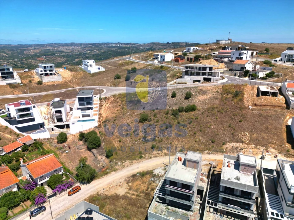 Terreno para Venda em Vialonga Foto 1